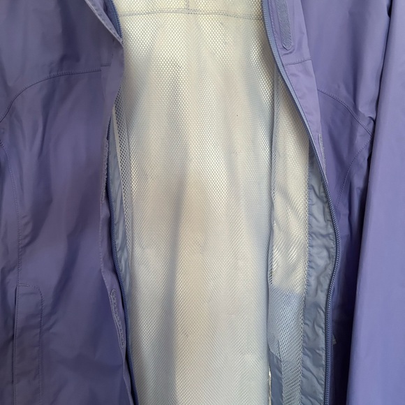 Girl’s North Face Rain Jacket - Picture 5 of 6